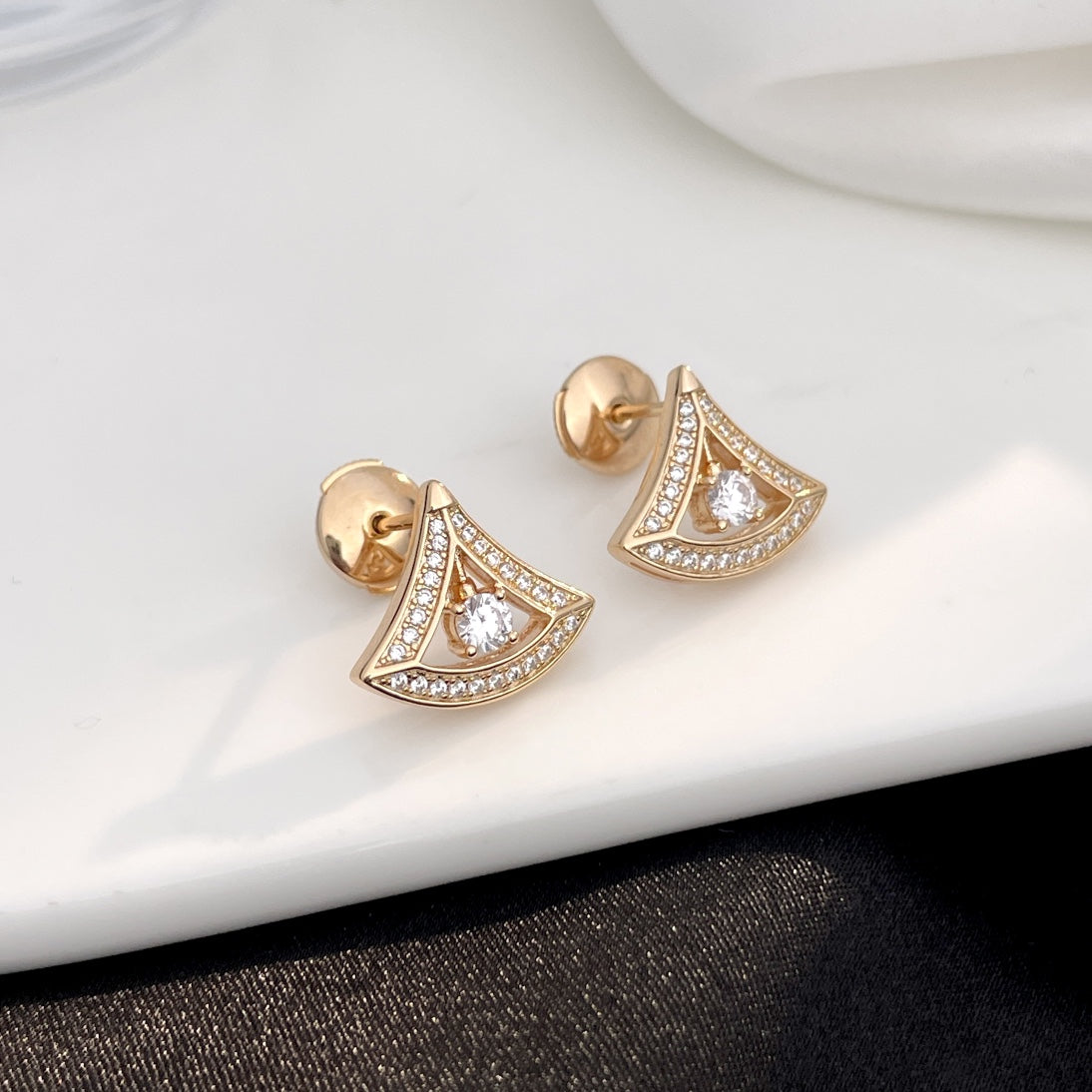 [Royal Jewelry]DREAM MINI DIAMOND STUD EARRINGS