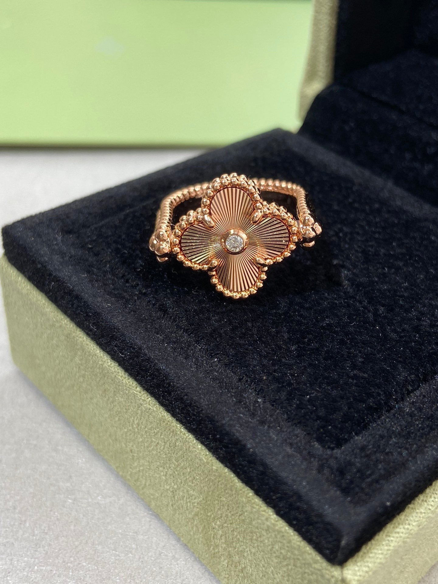 [Royal Jewelry]CLOVER RIVERSIBLE ROSE GOLD RING