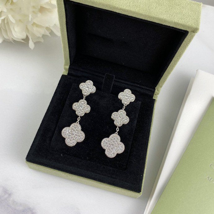 [Royal Jewelry]CLOVER 3 MOTIF DIAMOND SILVER DROP EARRINGS