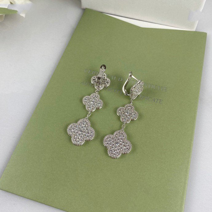 [Royal Jewelry]CLOVER 3 MOTIF DIAMOND SILVER DROP EARRINGS