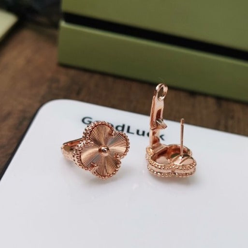 [Royal Jewelry]CLOVER MEDIUM STUD EARRINGS