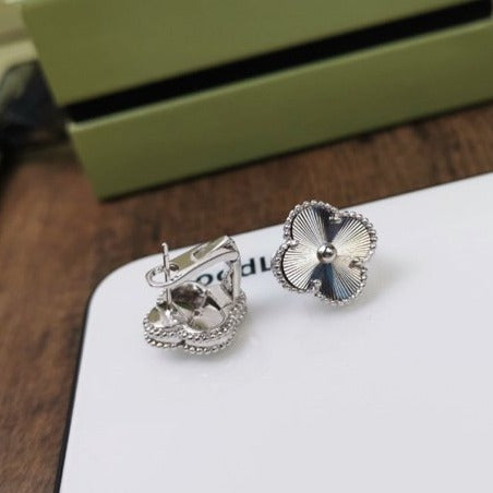 [Royal Jewelry]CLOVER MEDIUM STUD EARRINGS
