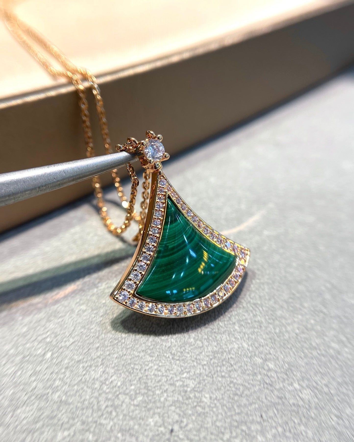 [Royal Jewelry]DREAM MALACHITE DIAMOND PAVED PINK GOLD NECKLACE