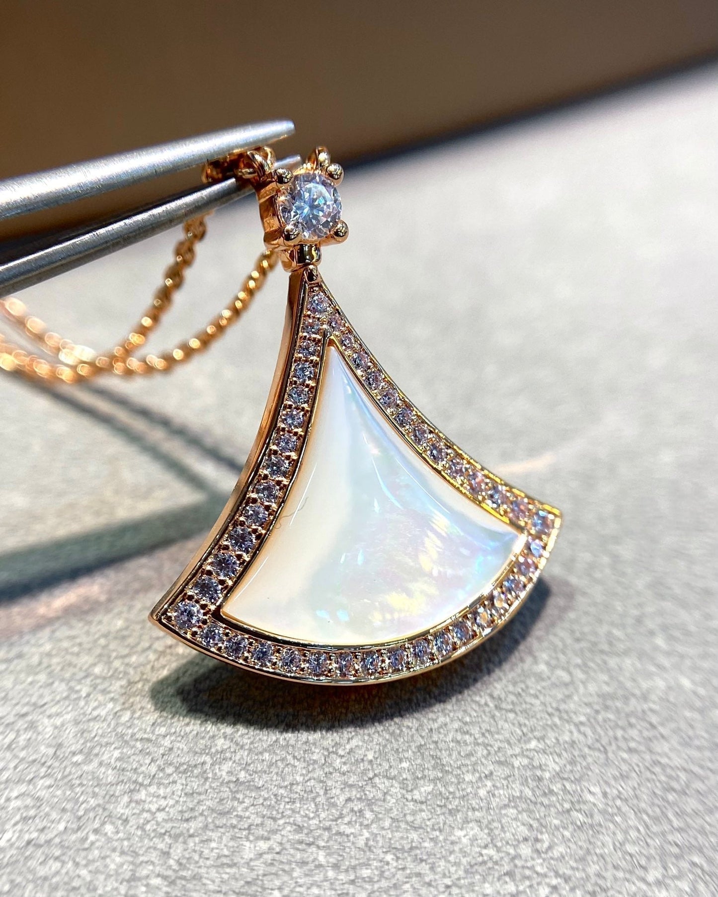 [Royal Jewelry]DREAM MOP DIAMOND PAVED PINK GOLD NECKLACE