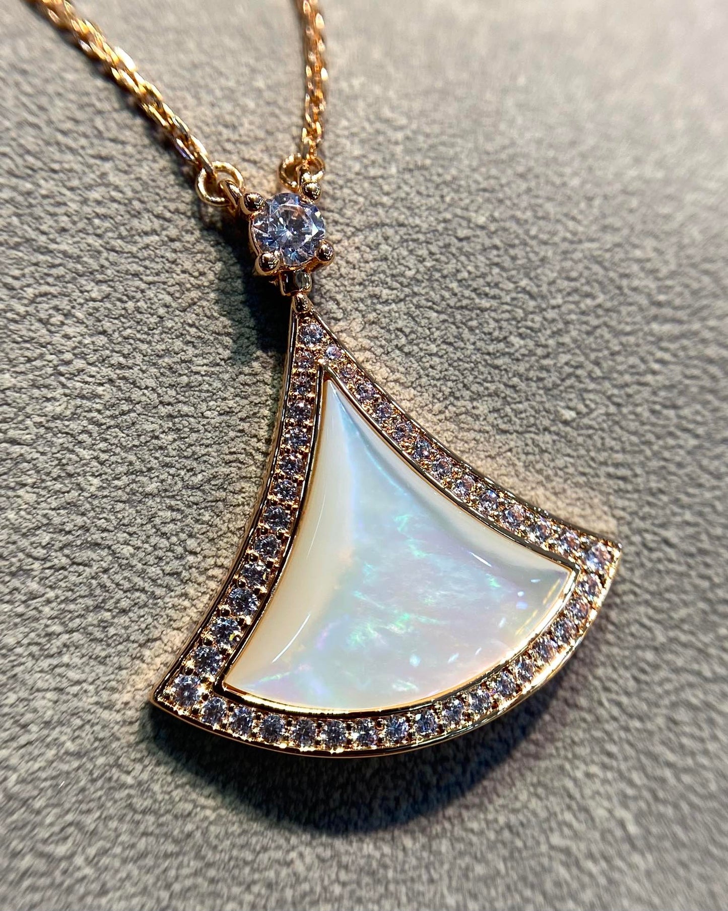 [Royal Jewelry]DREAM MOP DIAMOND PAVED PINK GOLD NECKLACE