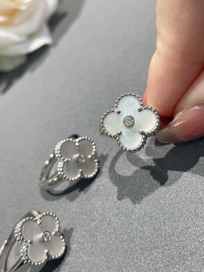 [Royal Jewelry]CLOVER SILVER MOP DIAMOND RING