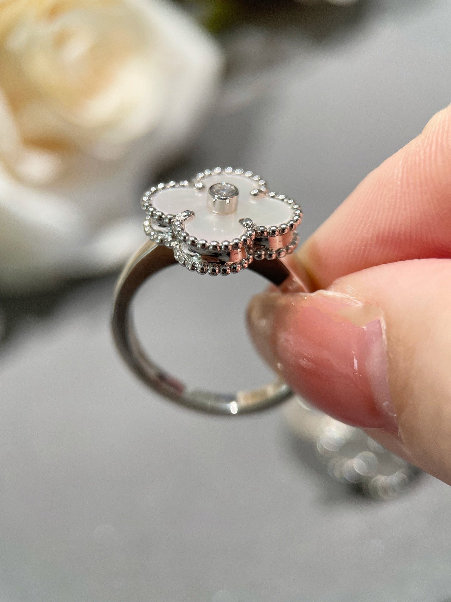 [Royal Jewelry]CLOVER SILVER MOP DIAMOND RING