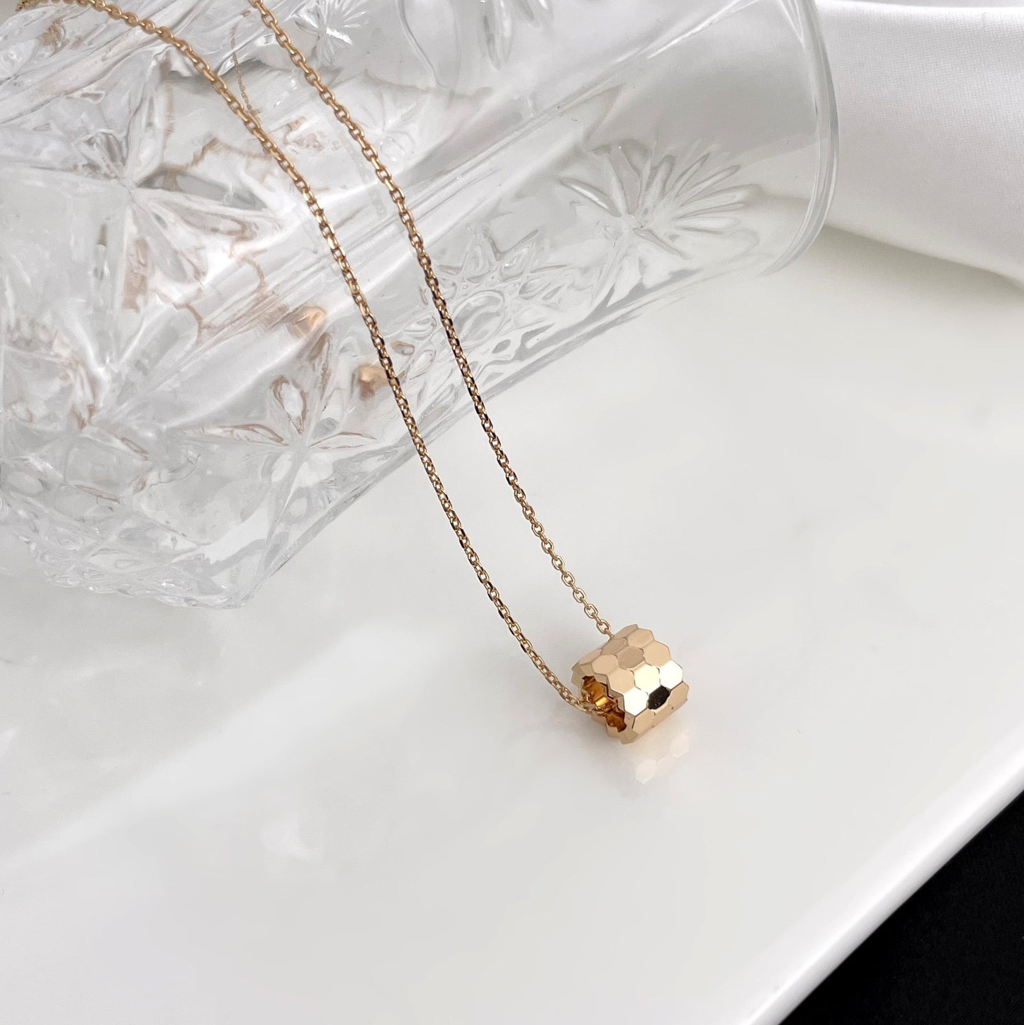 [Royal Jewelry]BEE MINI NECKLACE