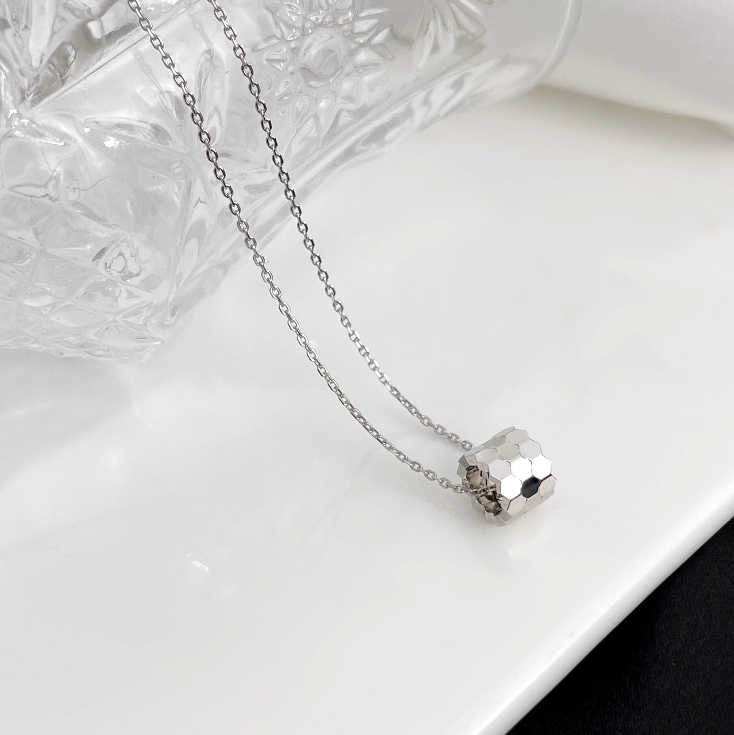 [Royal Jewelry]BEE MINI NECKLACE