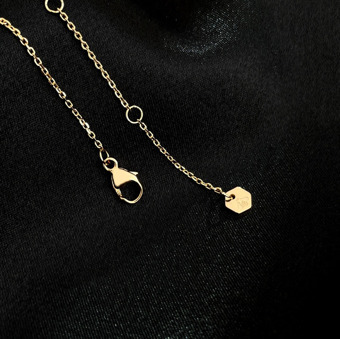 [Royal Jewelry]BEE MINI NECKLACE