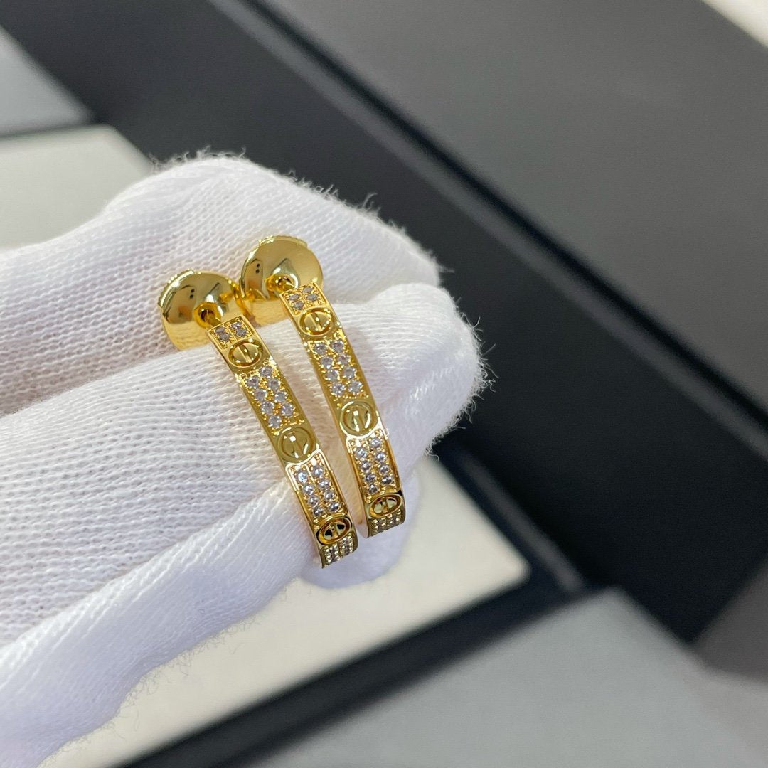 [Royal Jewelry]LOVE DIAMOND GOLD HOOP EARRINGS