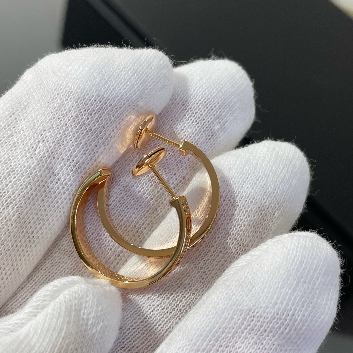 [Royal Jewelry]LOVE DIAMOND PINK GOLD HOOP EARRINGS