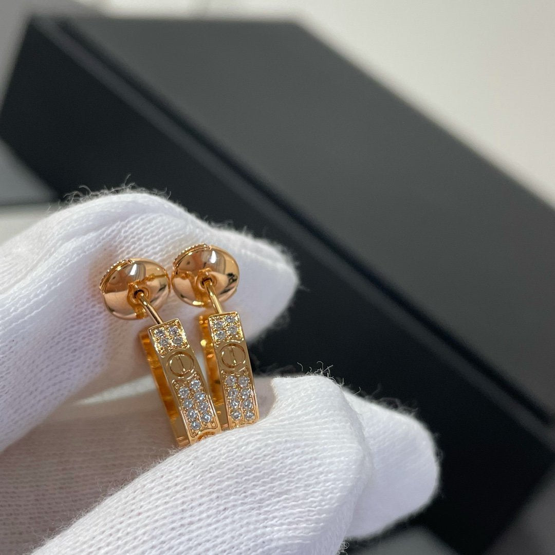 [Royal Jewelry]LOVE DIAMOND PINK GOLD HOOP EARRINGS