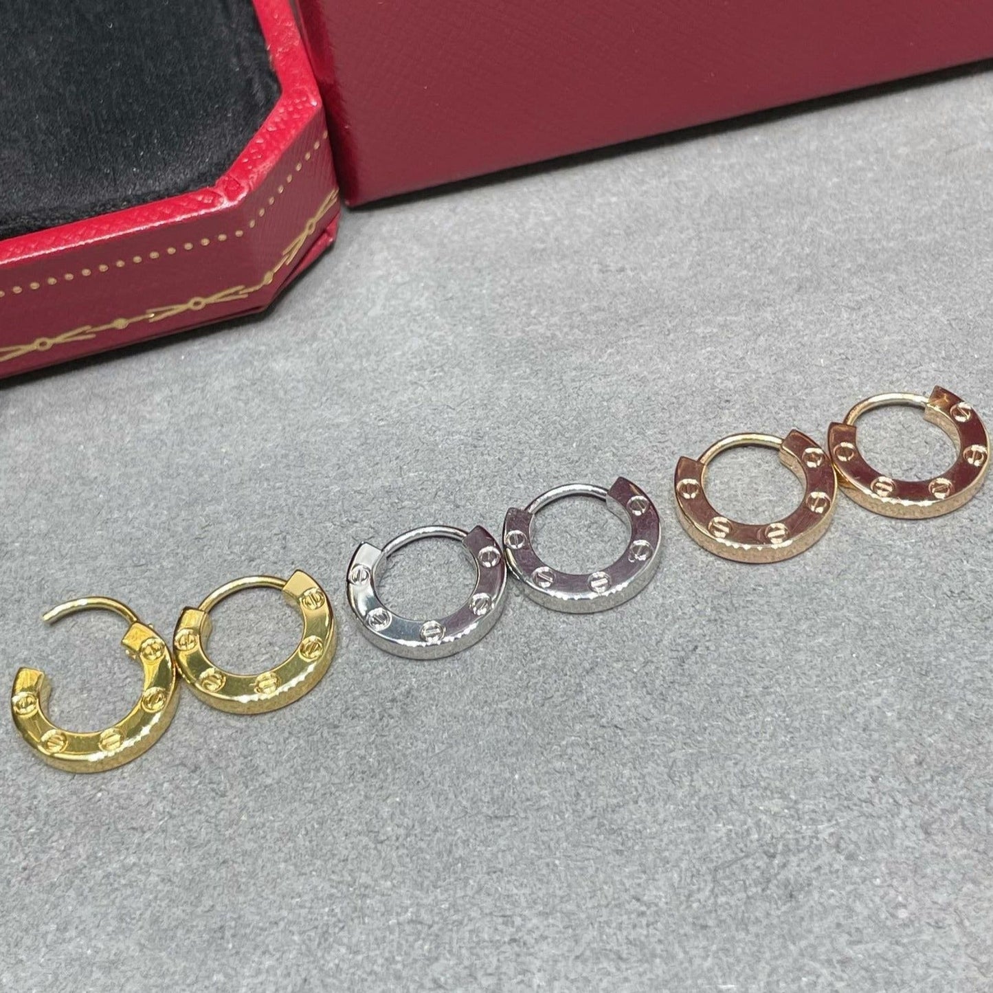 [Royal Jewelry]LOVE MINI EARRINGS