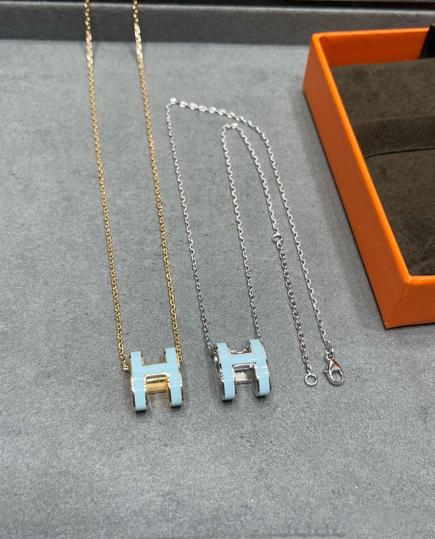 [Royal Jewelry]POP H SKY BLUE NECKLACE