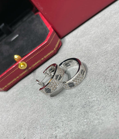 [Royal Jewelry]LOVE CERAMIC DIAMOND PAVED SILVER EARRINGS