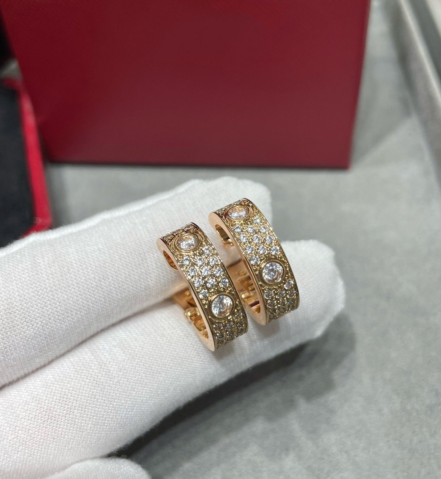 [Royal Jewelry]LOVE 5.5MM DIAMOND PAVED EARRINGS