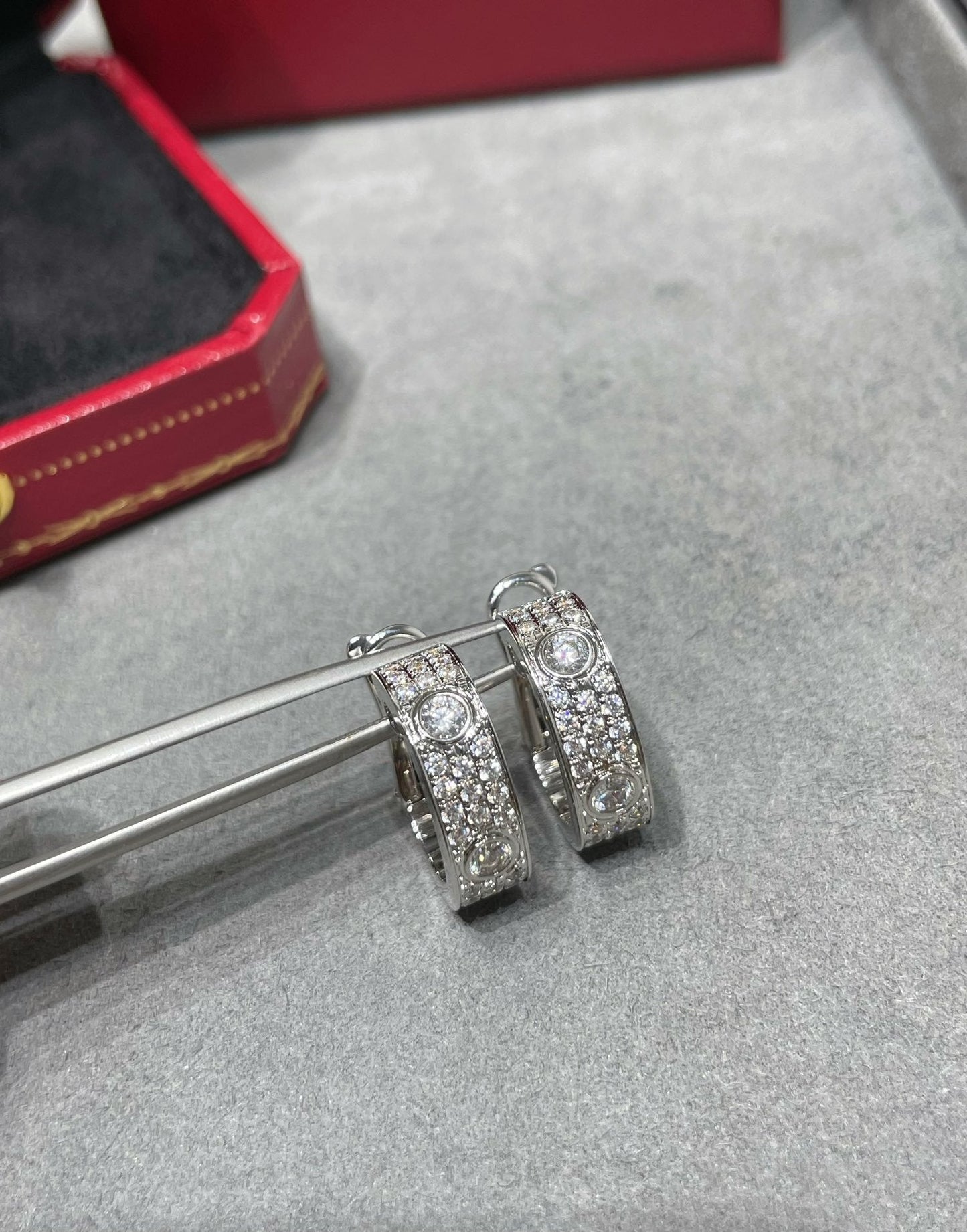 [Royal Jewelry]LOVE 5.5MM DIAMOND PAVED EARRINGS