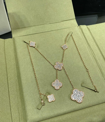 [Royal Jewelry]CLOVER 6 MOTIF DIAMOND PAVED NECKLACE