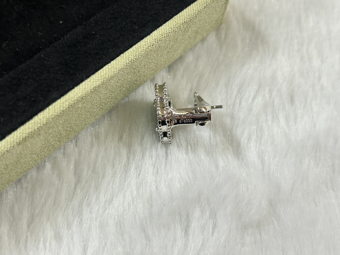 [Royal Jewelry]CLOVER PIETERSITE MEDIUM STUD EARRINGS