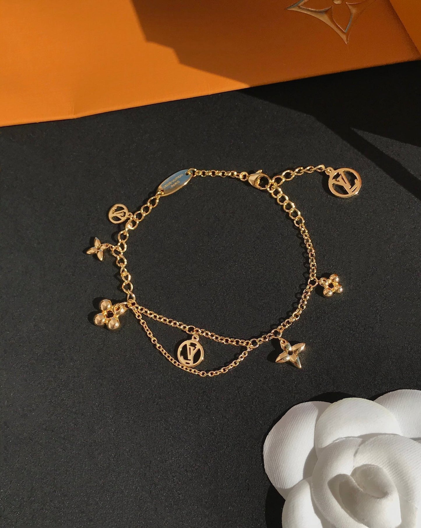 [Royal Jewelry]BLOOMING PINK GOLD MOP BRACELET