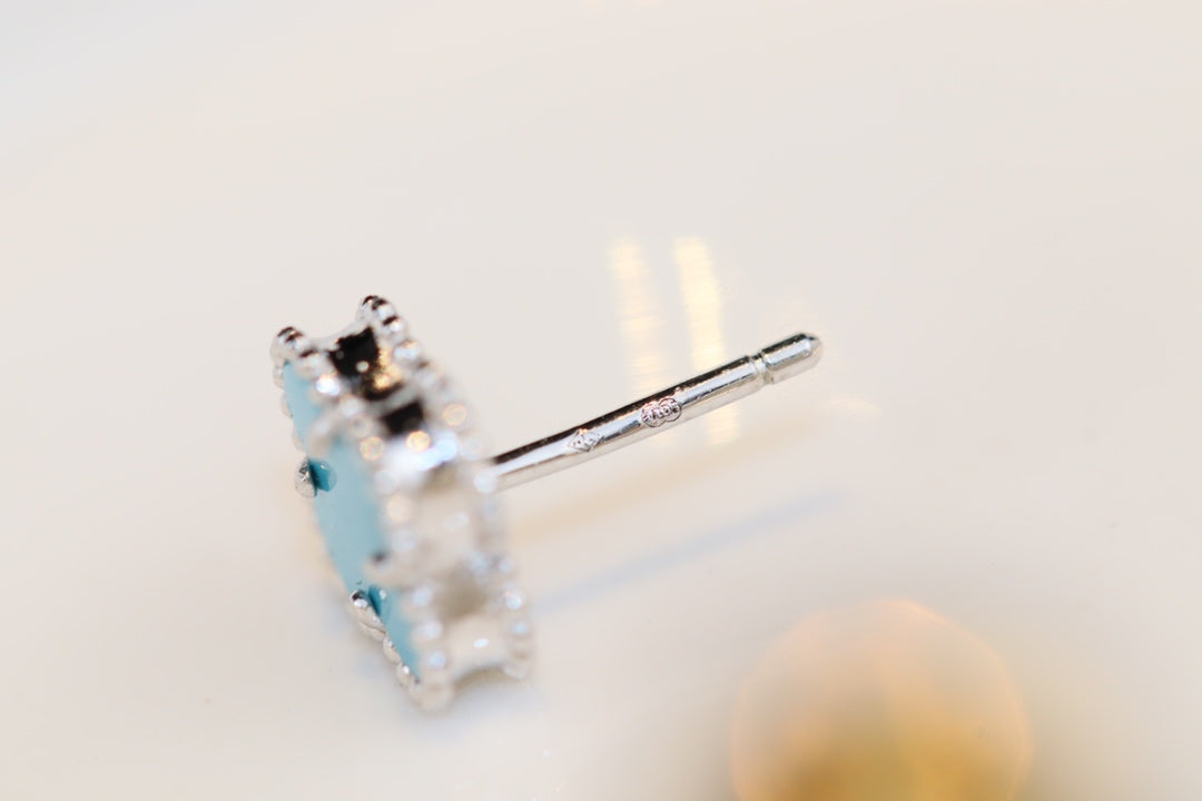 [Royal Jewelry]CLOVER MINI TURQUOISE SILVER STUD EARRINGS