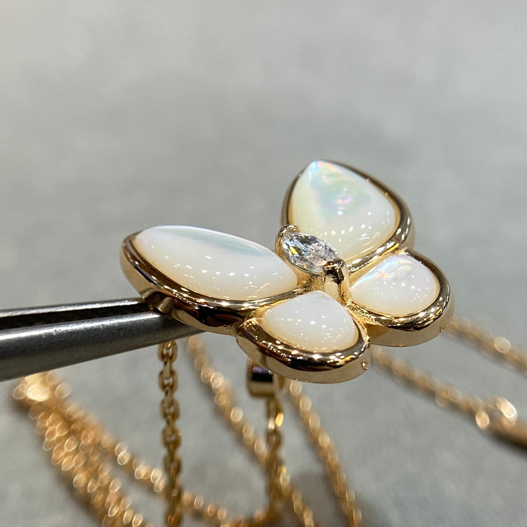 [Royal Jewelry]BUTTERFLY MOP DIAMOND NECKLACE