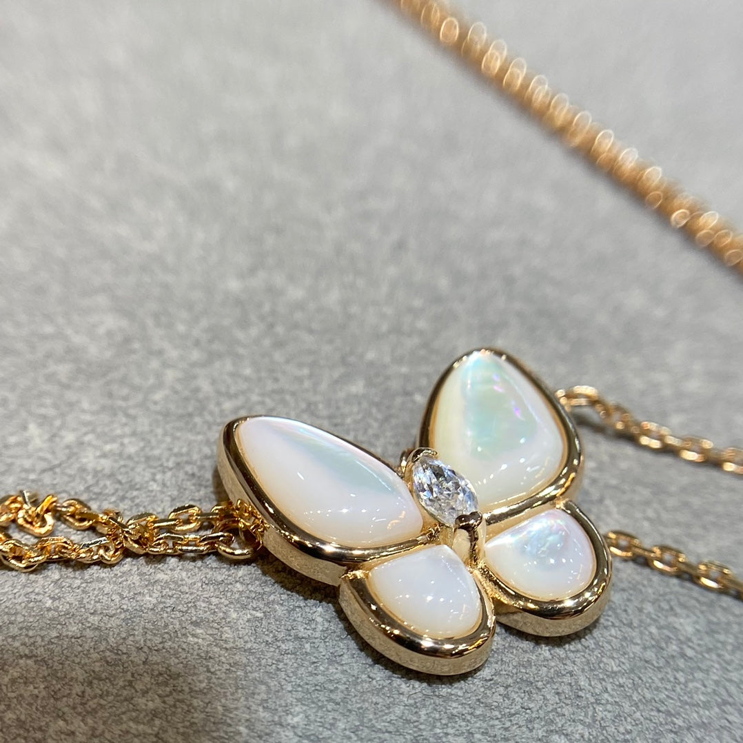 [Royal Jewelry]BUTTERFLY MOP DIAMOND NECKLACE