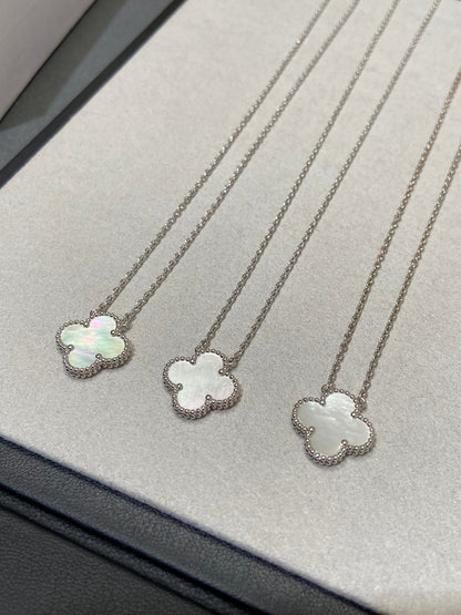 [Royal Jewelry]CLOVER MEDIUM SILVER WHITE MOP NECKLACE