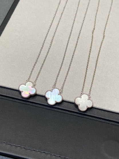 [Royal Jewelry]CLOVER MEDIUM SILVER WHITE MOP NECKLACE
