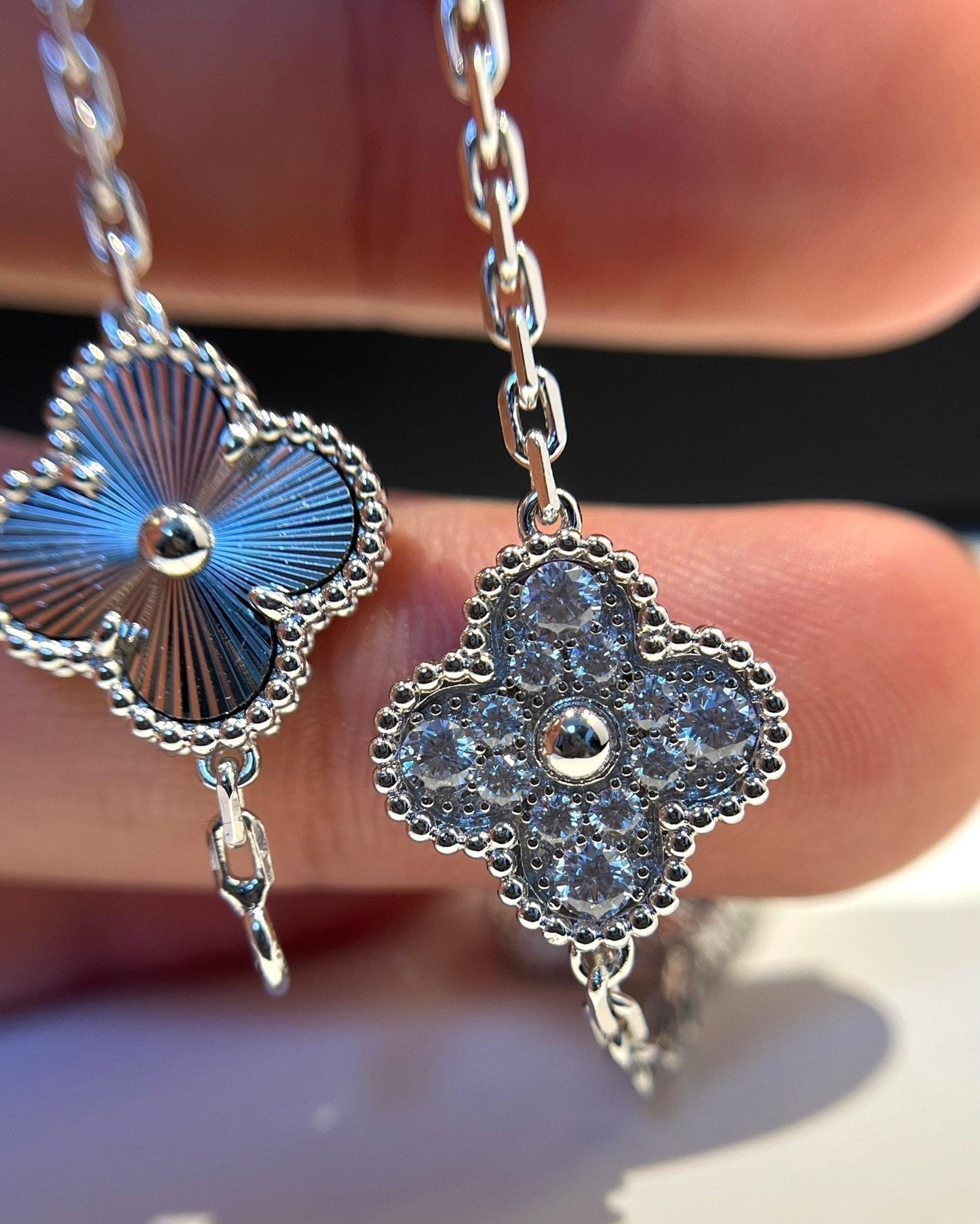 [Royal Jewelry]CLOVER 5 MOTIF SILVER DIAMOND BRACELET