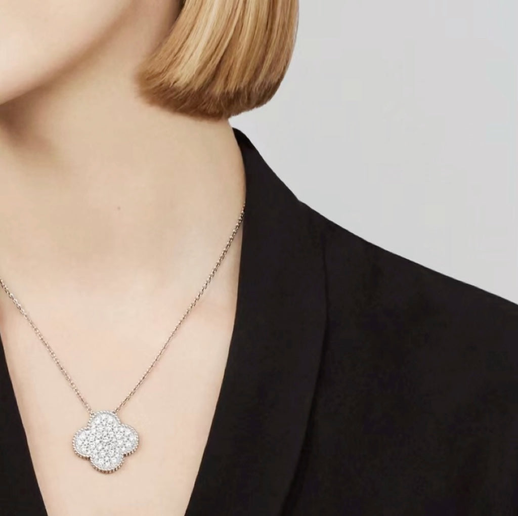 [Royal Jewelry]CLOVER 25MM LARGE PENDANT DIAMOND PAVED SILVER NECKLACE