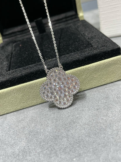 [Royal Jewelry]CLOVER 25MM LARGE PENDANT DIAMOND PAVED SILVER NECKLACE