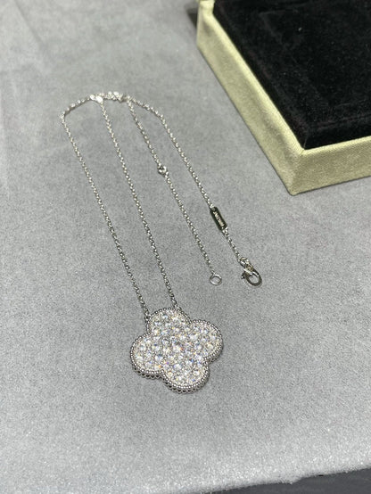 [Royal Jewelry]CLOVER 25MM LARGE PENDANT DIAMOND PAVED SILVER NECKLACE