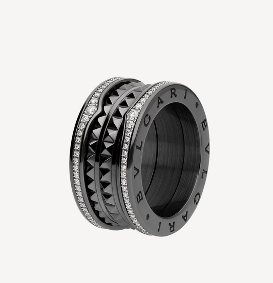 [Royal Jewelry]ZERO 1 ROCK FOUR-BAND BLACK CERAMIC WITH STUDDED SPIRAL AND PAVED DIAMONDS RING