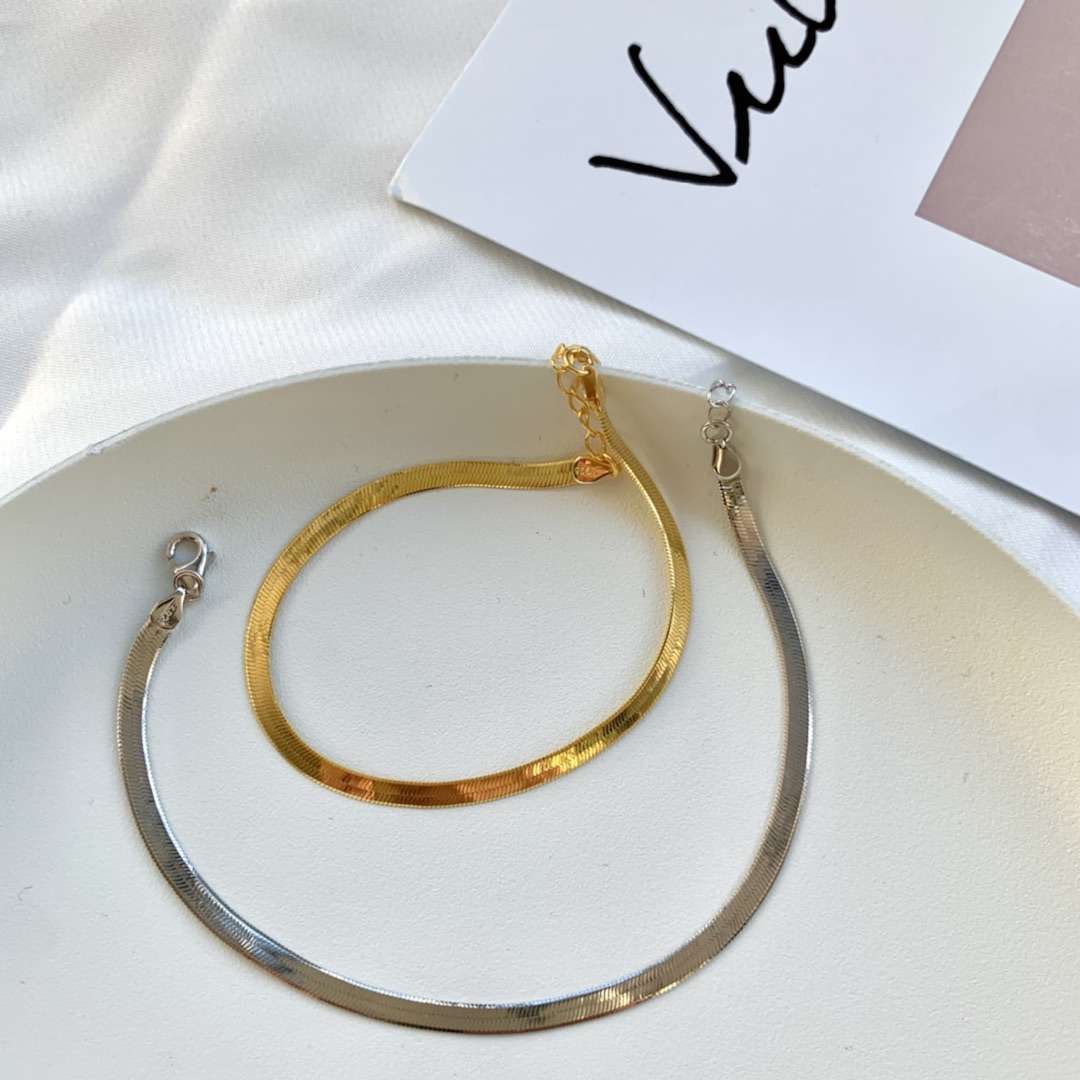 [Royal Jewelry]Flat Snake Bone Chain Blade Necklace