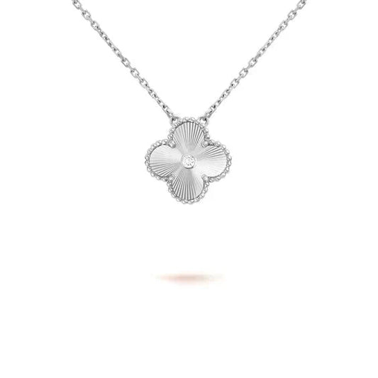 [Royal Jewelry]CLOVER  15MM DIAMOND LASER NECKLACE SILVER