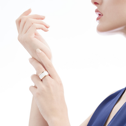 [Royal Jewelry]BAGUE EN OR ROSE EN SPIRALE À QUATRE ANNEAUX ZERO 1 ET CÉRAMIQUE BLANCHE
