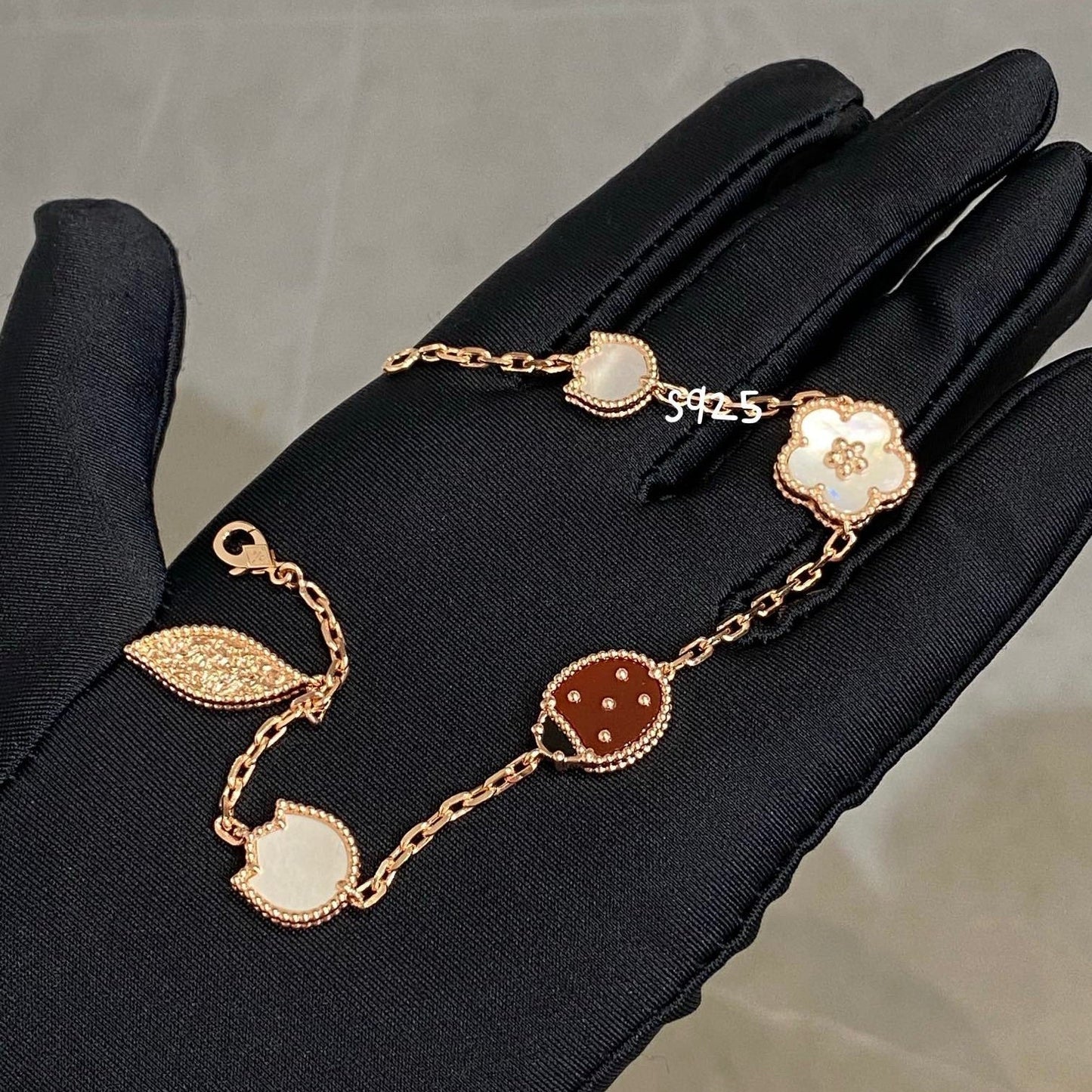 [Royal Jewelry]LUCKY SPRING 5 MOTIF BRACELET