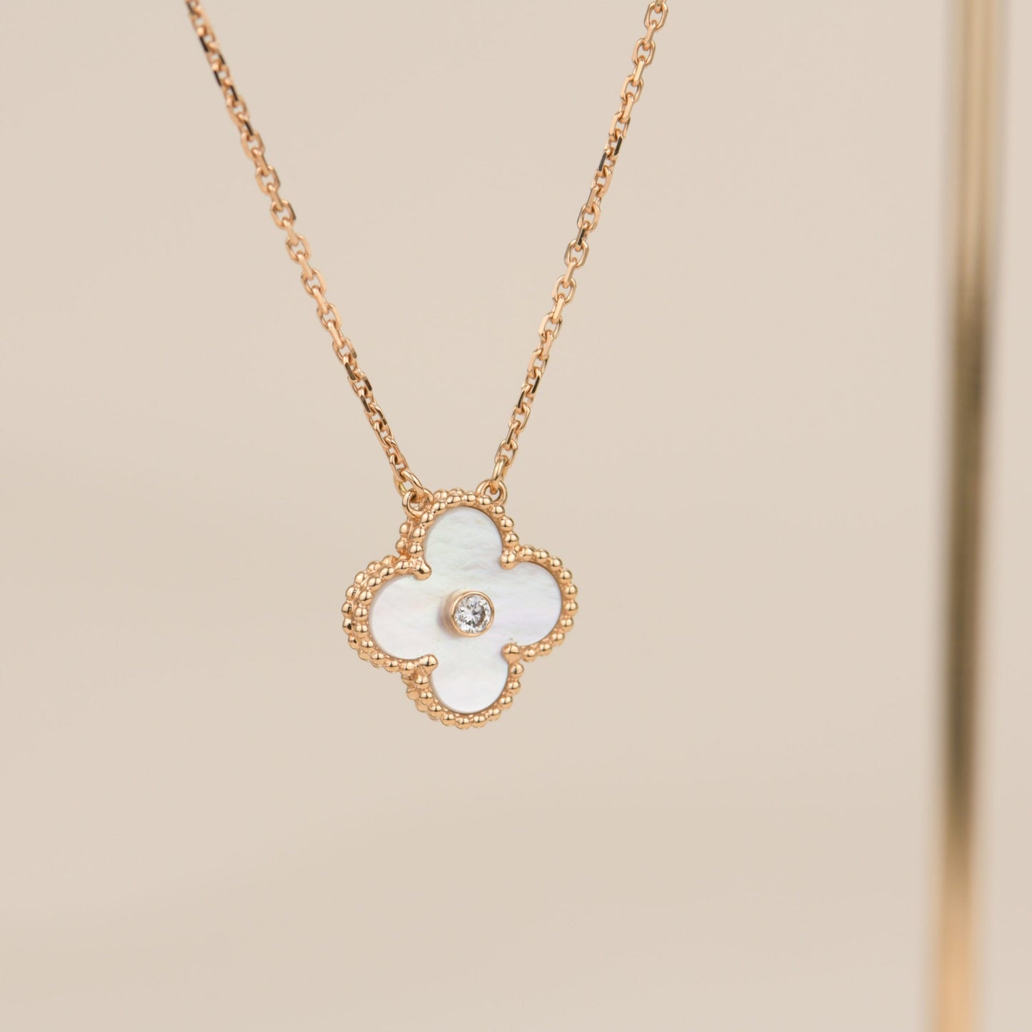 [Royal Jewelry]COLLIER TRÈFLE 15 MM DIAMANT FRITILLAIRE BLANC