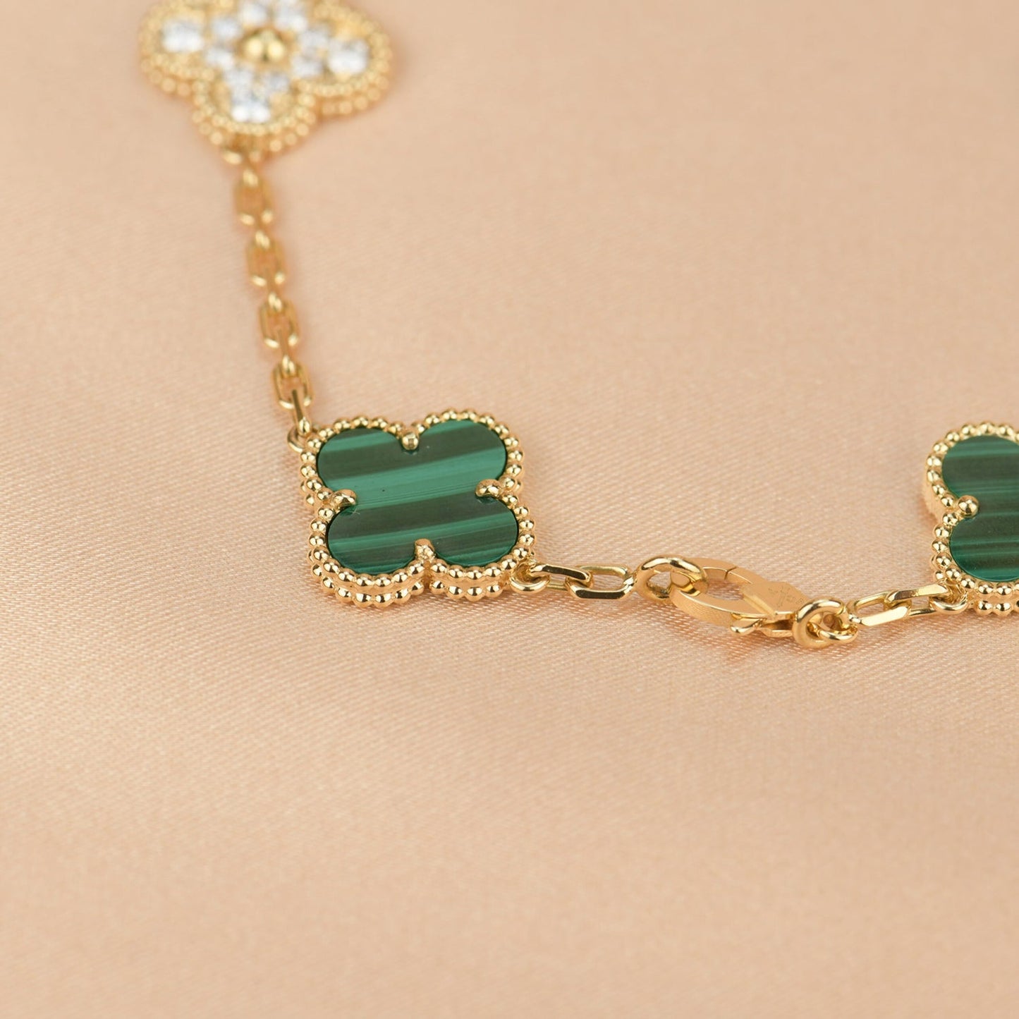 [Royal Jewelry]CLOVER  5 MOTIF MALACHITE DIAMOND BRACELET