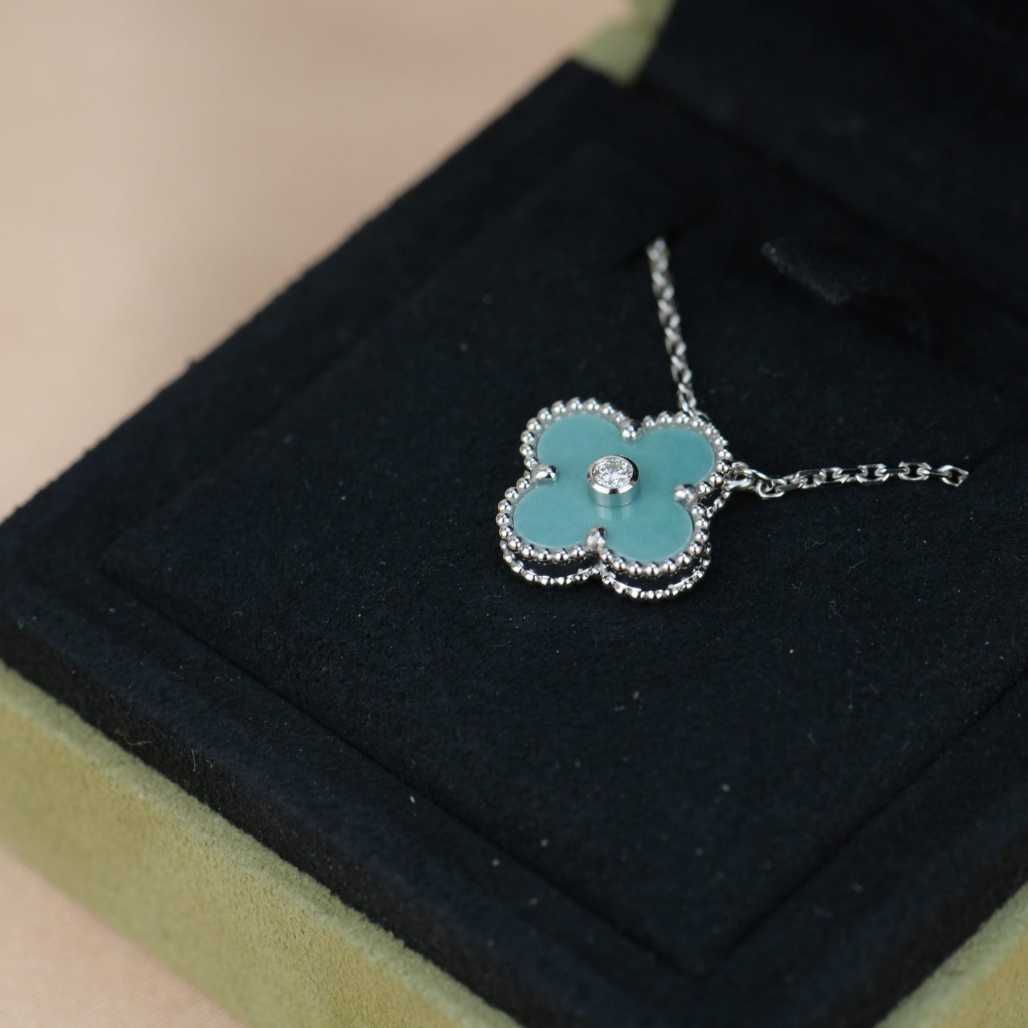 [Royal Jewelry]COLLIER TRÈFLE 15MM DIAMANT PORCELAINE ARGENT