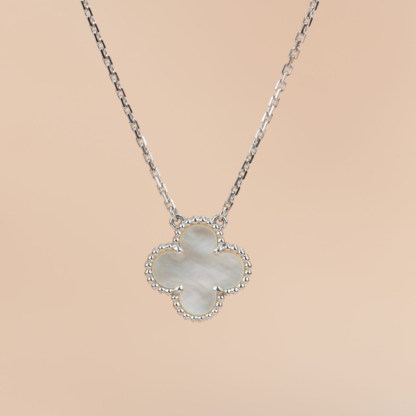 [Royal Jewelry]CLOVER  15MM WHITE MOTHER-OF-PEARL SILVER