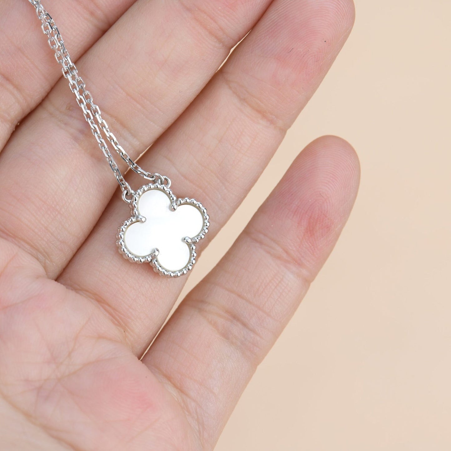 [Royal Jewelry]CLOVER  15MM WHITE MOTHER-OF-PEARL SILVER