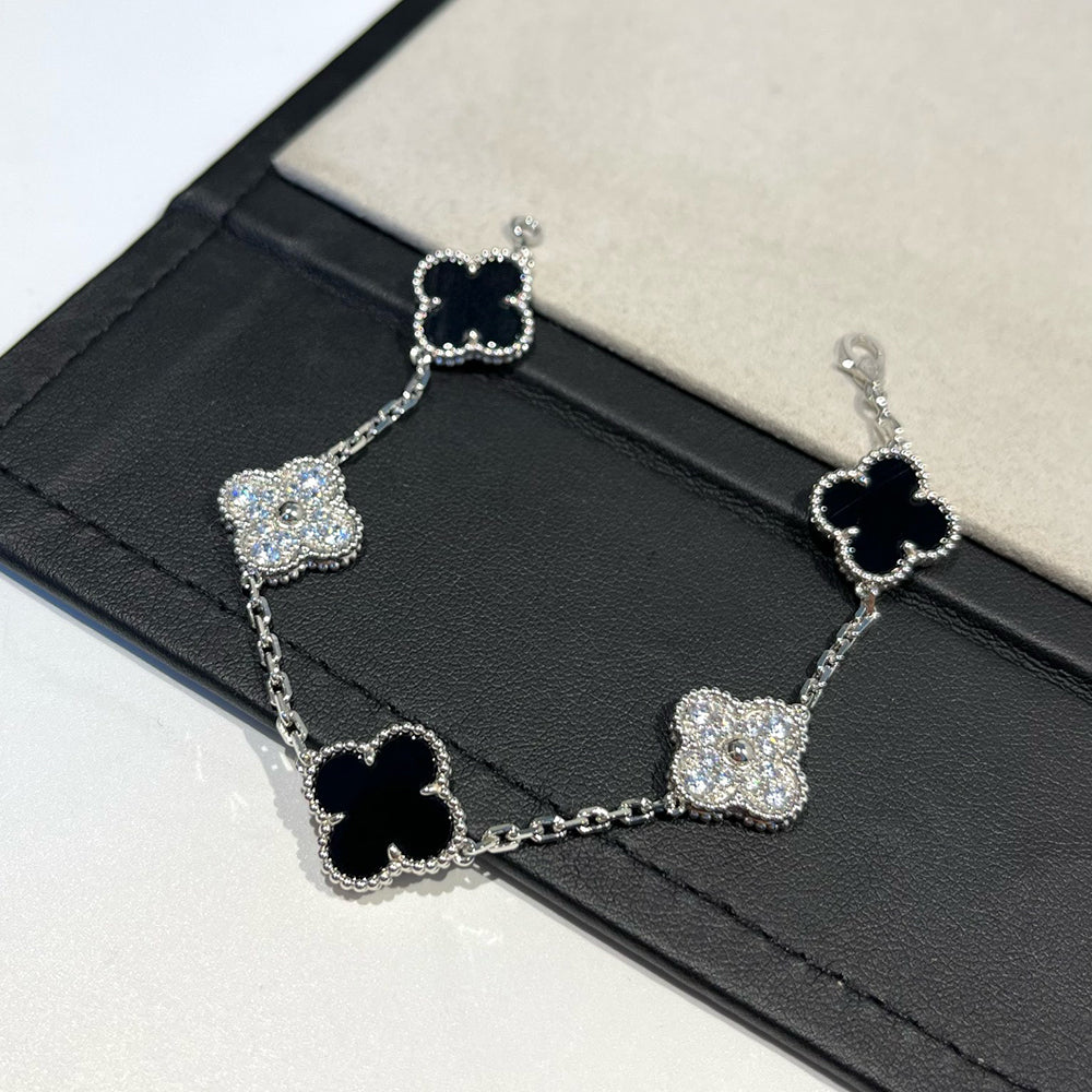 [Royal Jewelry]CLOVER 5 MOTIF ONYXS DIAMOND BRACELET SILVER