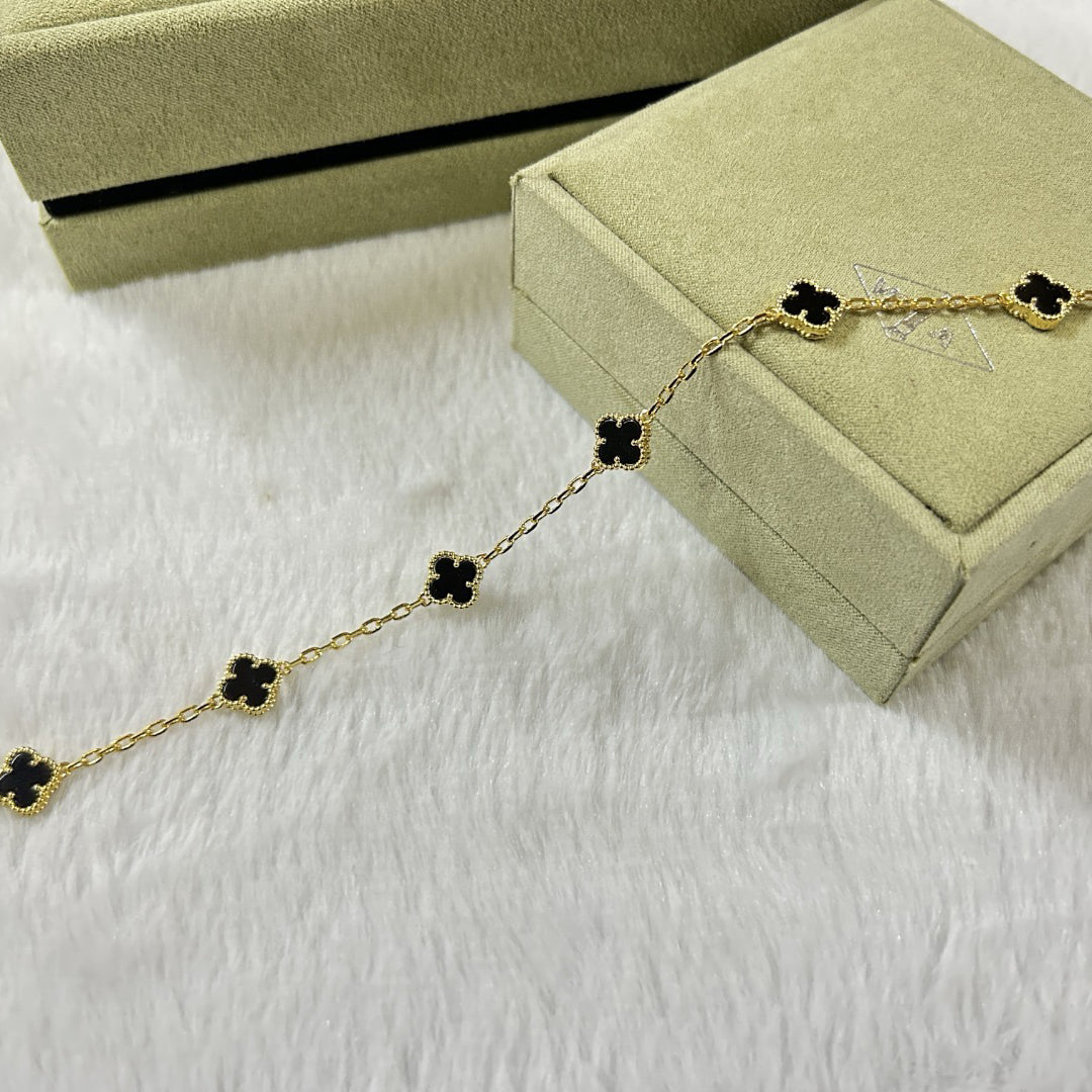 [Royal Jewelry]CLOVER 6 MOTIF  ONYXS BRACELET