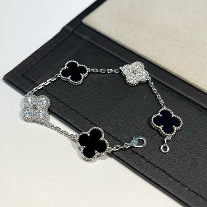 [Royal Jewelry]CLOVER 5 MOTIF ONYXS DIAMOND BRACELET SILVER