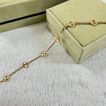 [Royal Jewelry]CLOVER 6 MOTIF DIAMOND BRACELET