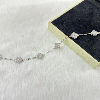 [Royal Jewelry]CLOVER 6 MOTIF DIAMOND BRACELET