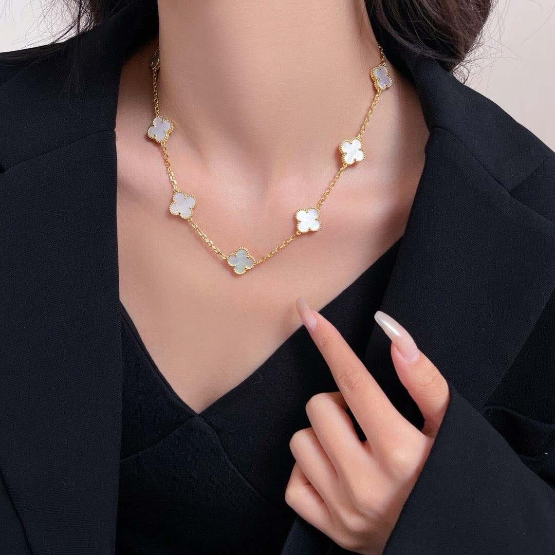 [Royal Jewelry]CLOVERS THE 10-MOTIFS WHITE MOTHER OF PEARL NECKLACE